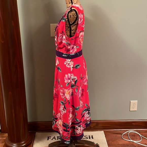 Chris Mclaughlin dress size 16. - Picture 12 of 15